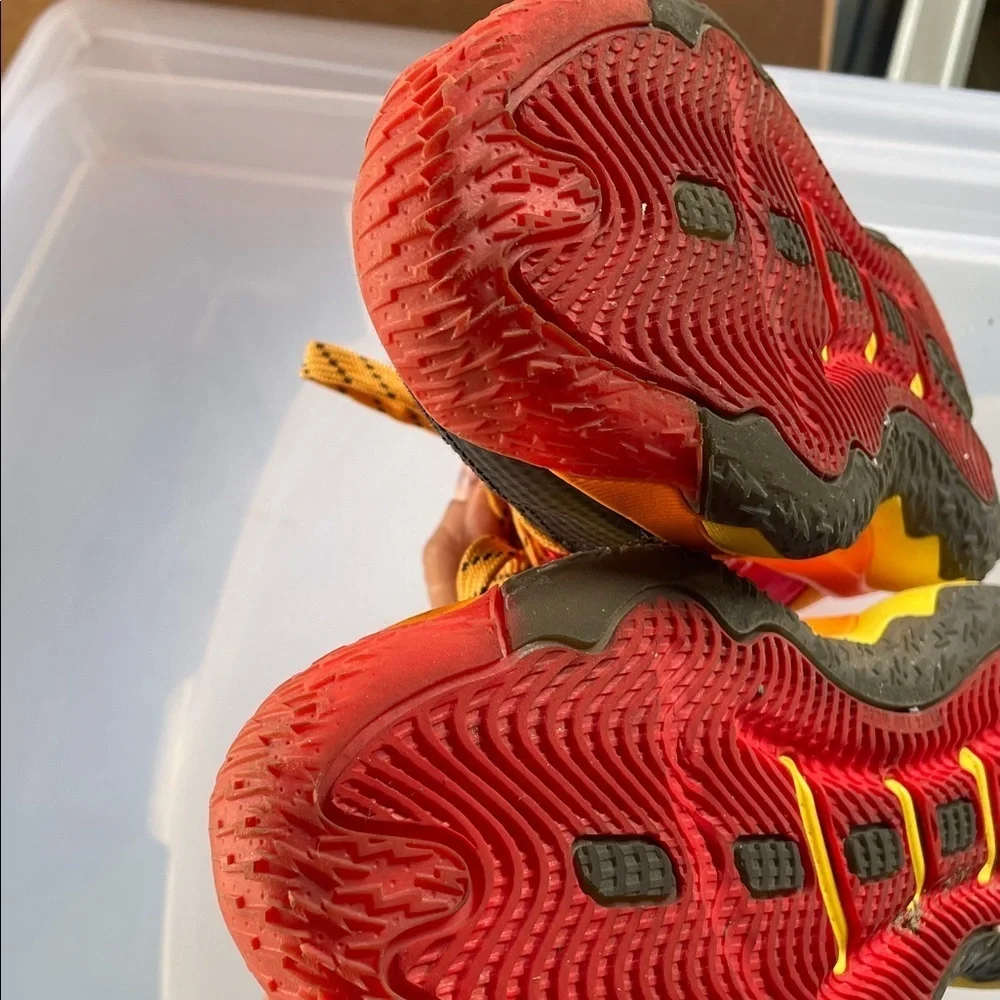 Adidas same 8 Kids Sneakers in Red and Yellow Disney Pixar Mr. incredible size 5